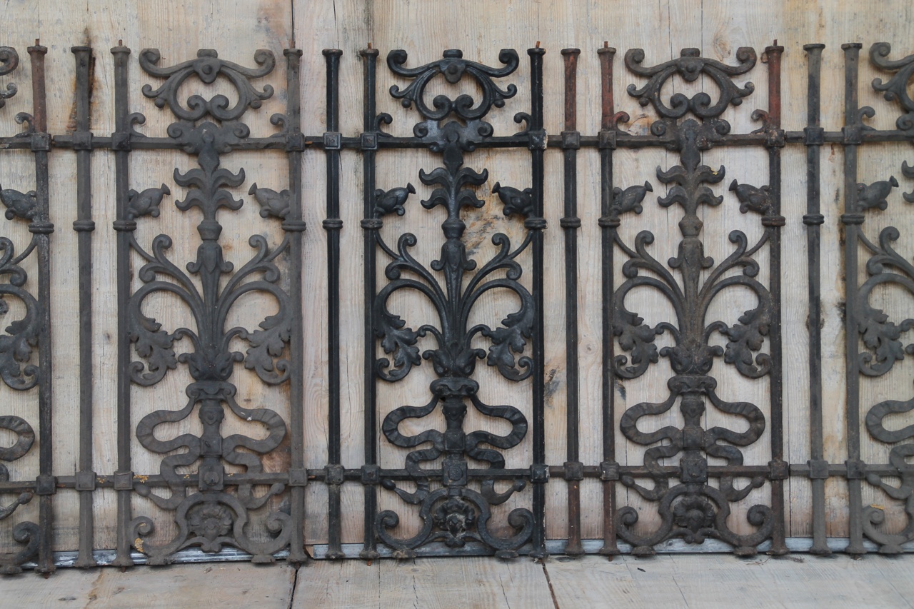 Grilles en fonte 7 pièces