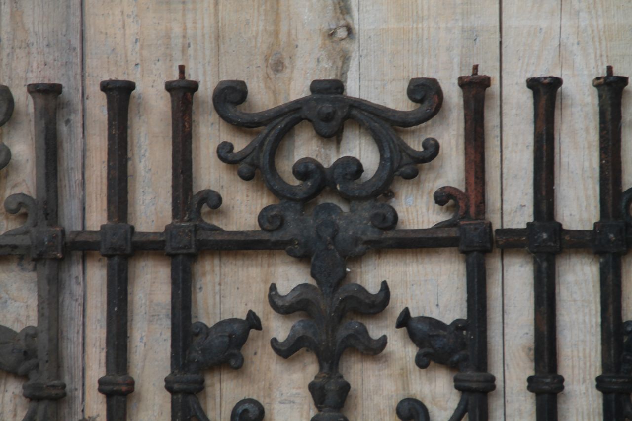 Grilles en fonte 7 pièces – Image 5