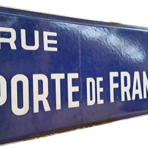 Ancienne plaque de rue émaillée