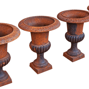 Quatre grand vases Médicis en fonte